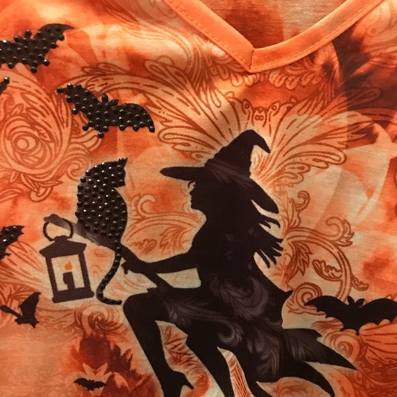 Witch and bats shirt NWT - Picture 2 of 3